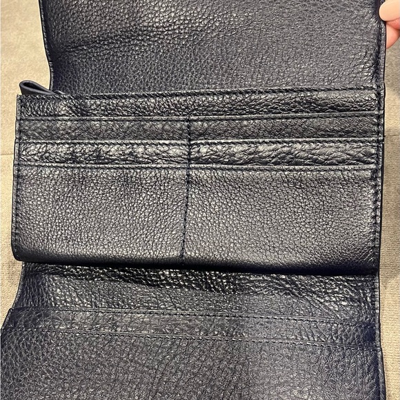 Badgley Mischka Navy Crocodile Leather Wallet ~ New without tags - Picture 5 of 10